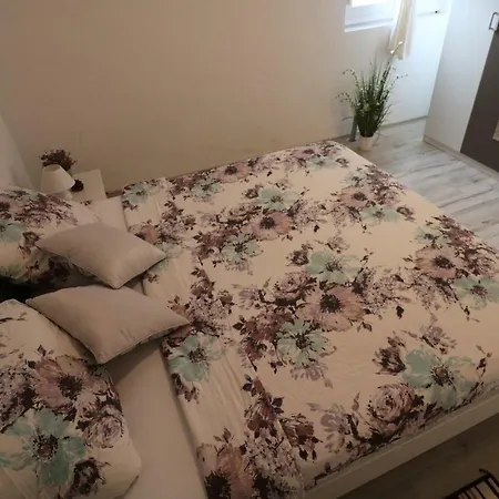 Apartment La Maison *